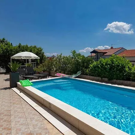 One-bedroom 18 Apartament